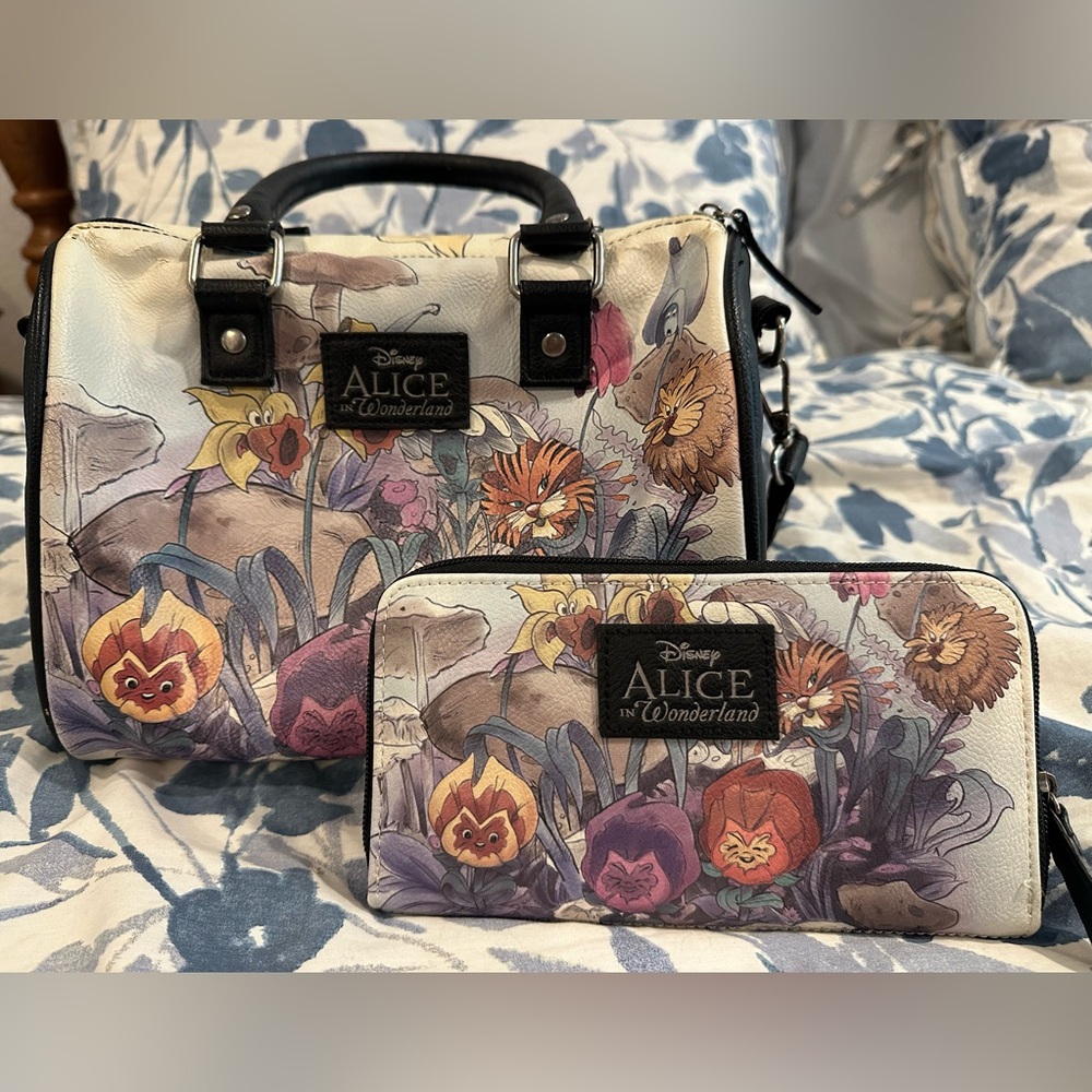 Disney Purse and Wallet Set with Enchanting Alice in Wonderland Floral Design